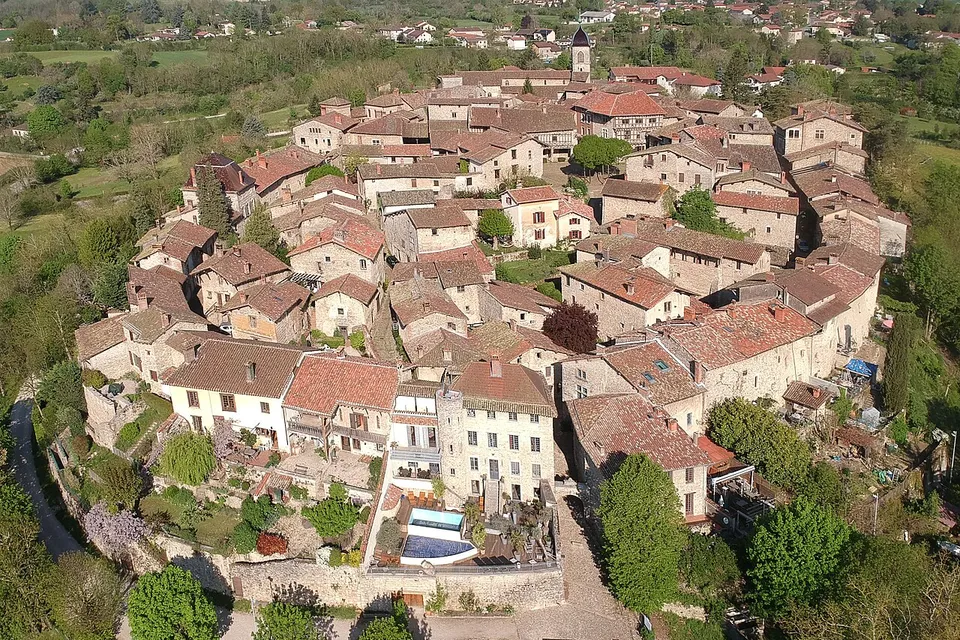 Pérouges