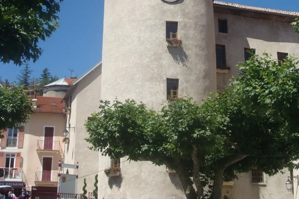 Veynes