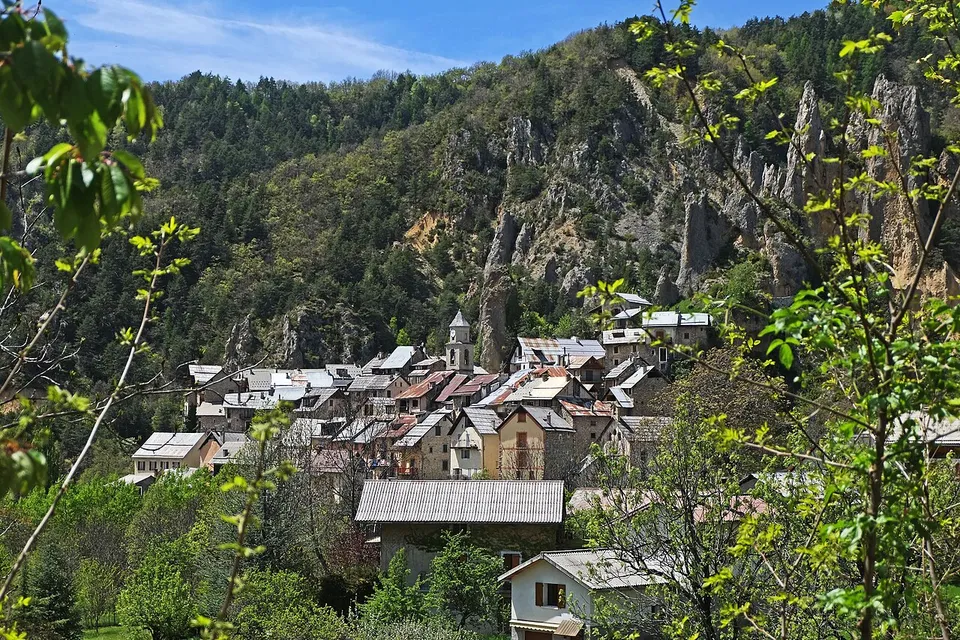 Péone