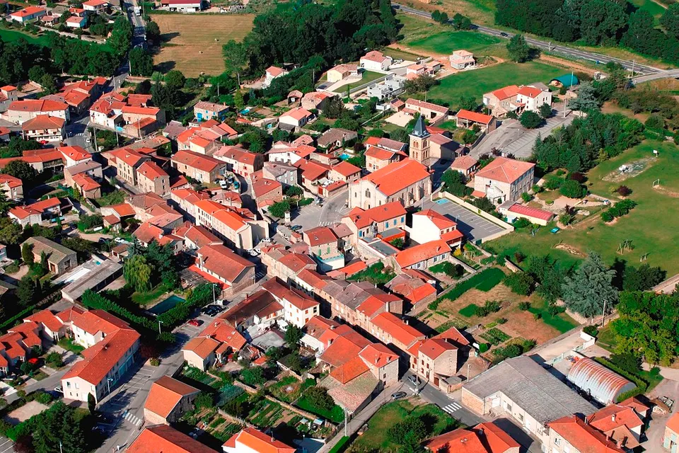 Peaugres
