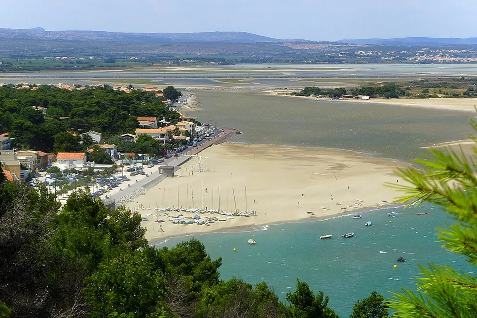 Leucate