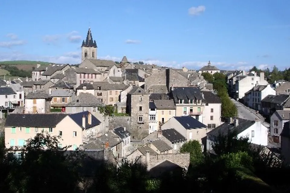Salles-Curan