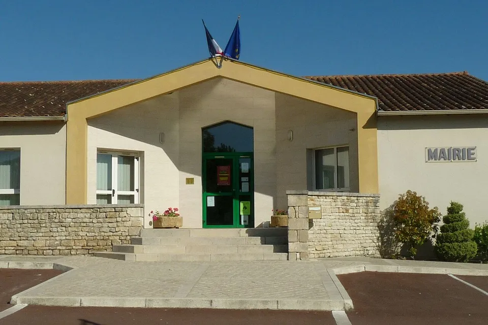 Asnières-sur-Nouère