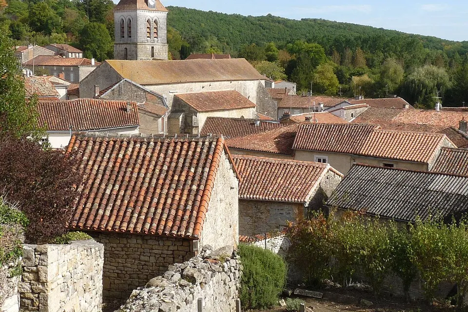 Nanteuil-en-Vallée