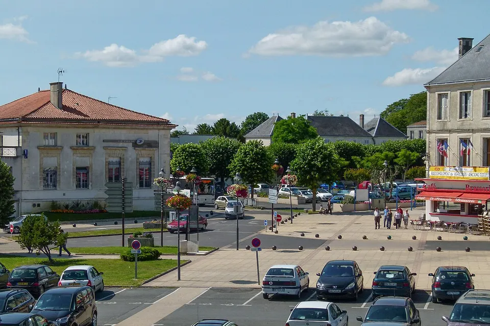 Surgères