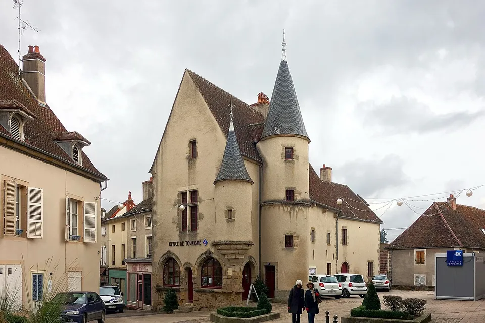 Arnay-le-Duc