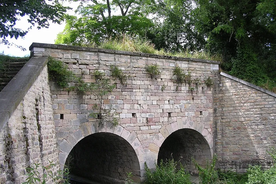Noiron-sous-Gevrey