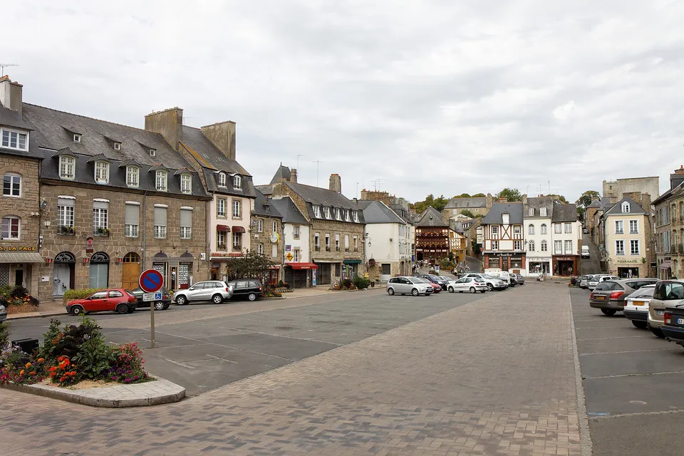 Lamballe-Armor