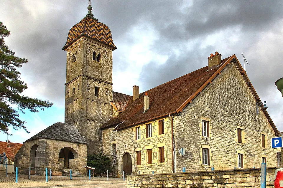 Boussières