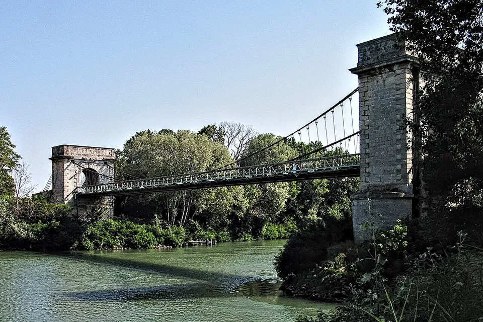 Fourques