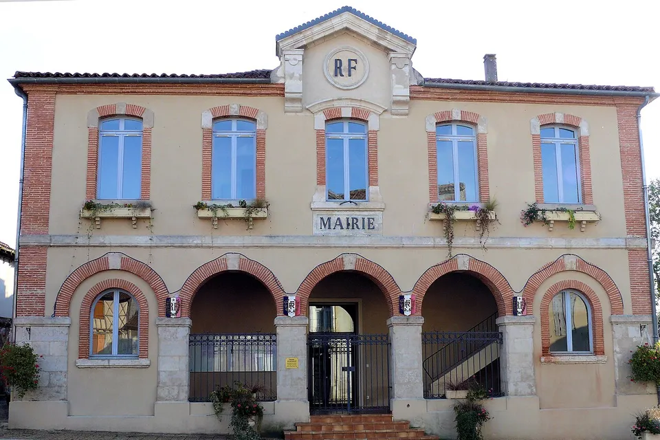 Castelnau d'Auzan Labarrère