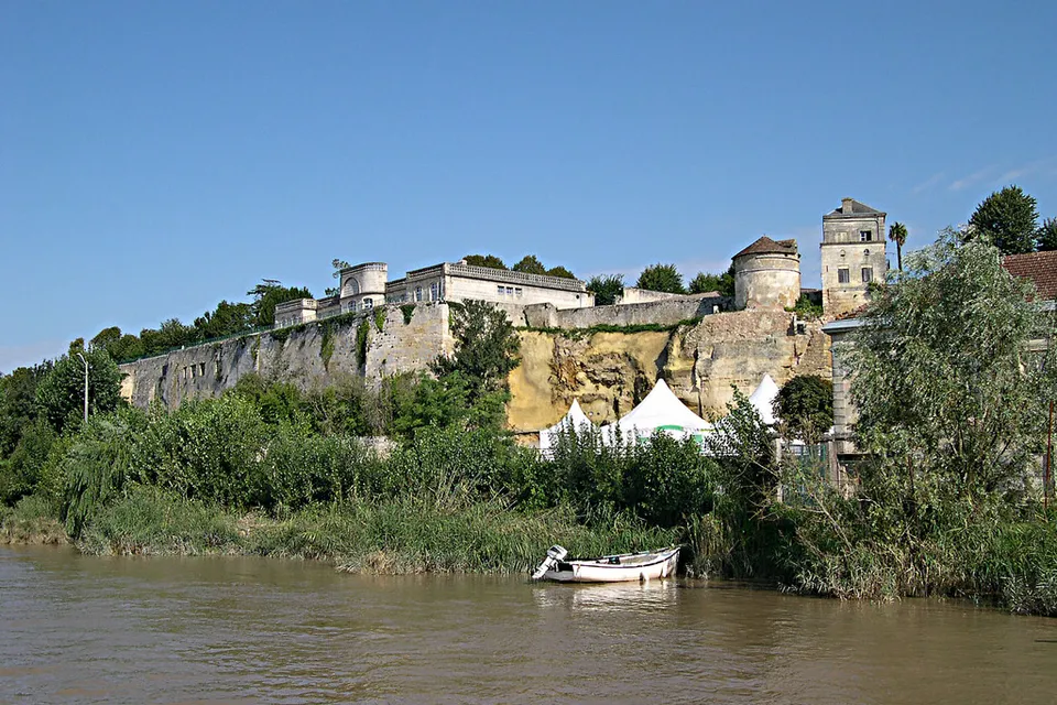 Bourg