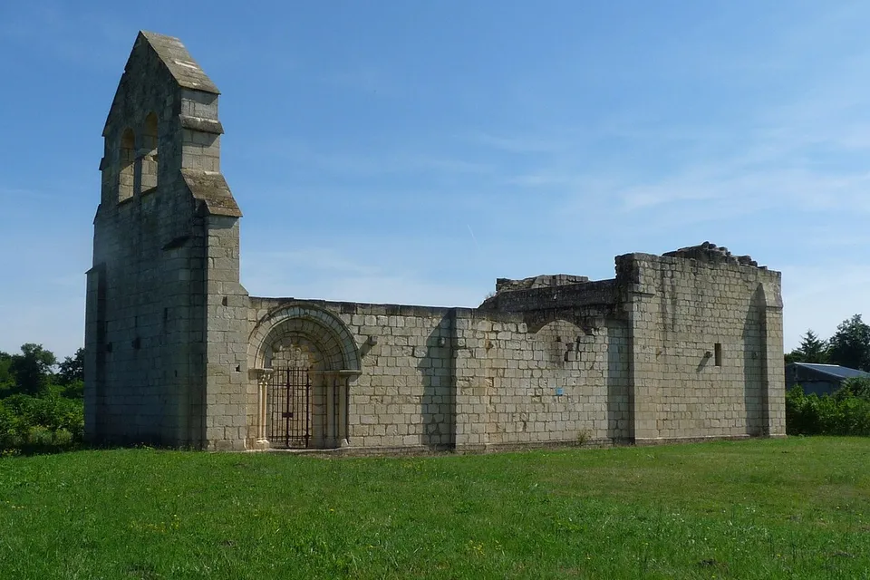 Mouliets-et-Villemartin