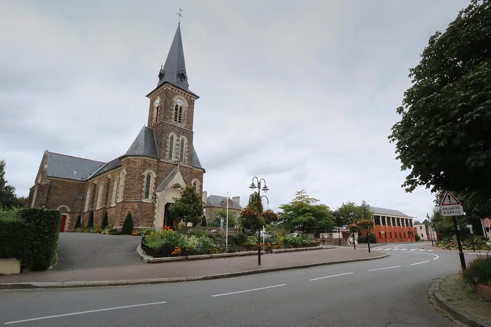 Chartres-de-Bretagne