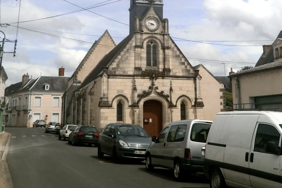 Savigné-sur-Lathan