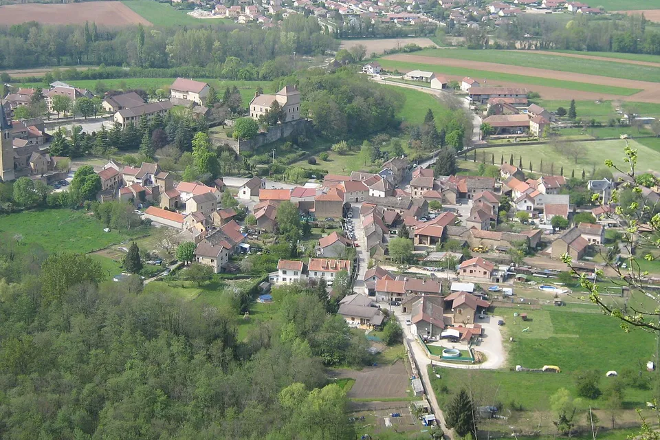 Hières-sur-Amby