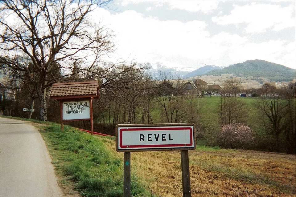 Revel