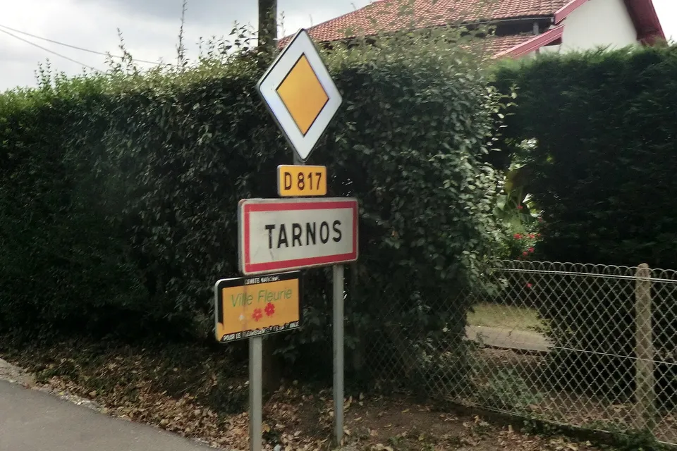 Tarnos