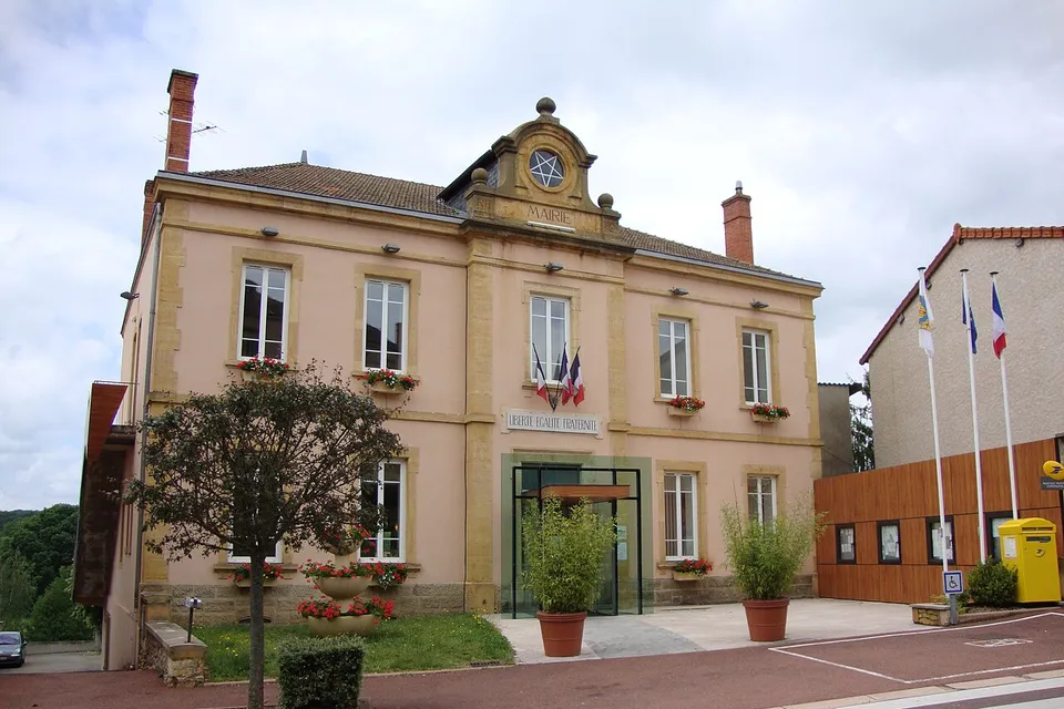 Saint-Denis-de-Cabanne