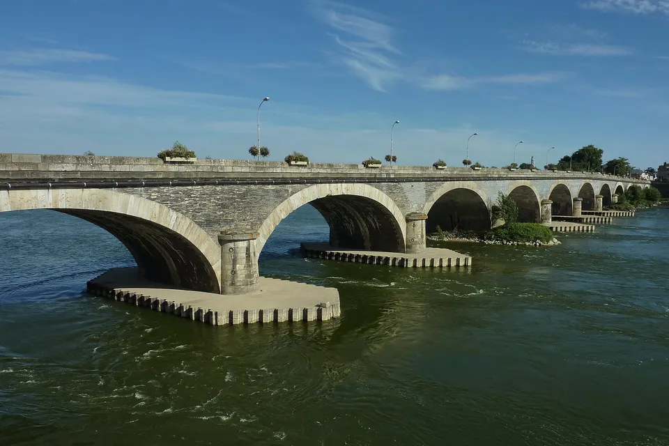 Les Ponts-de-Cé