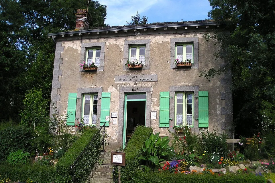 Saint-Baudelle