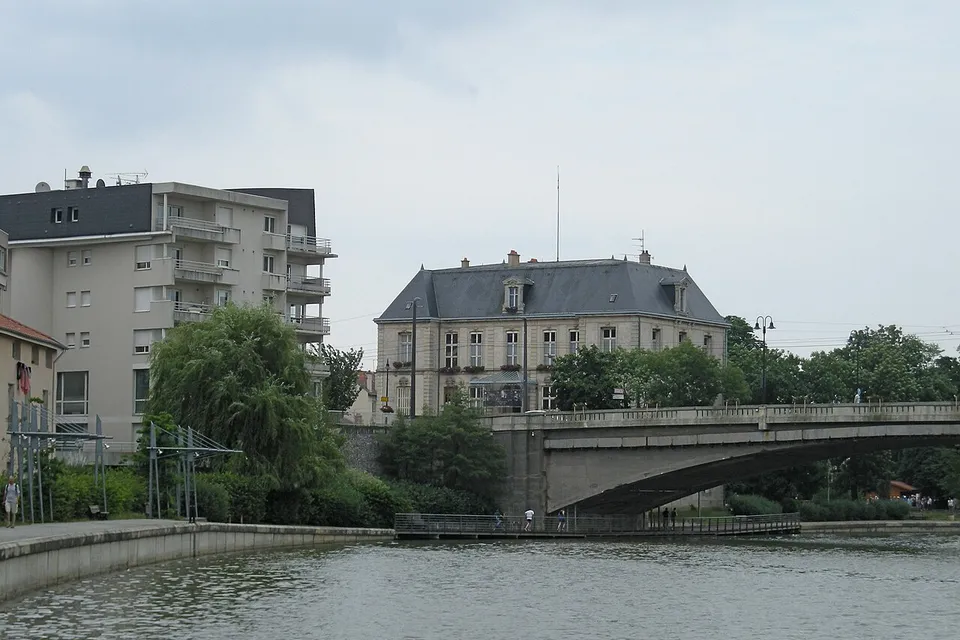 Saint-Max