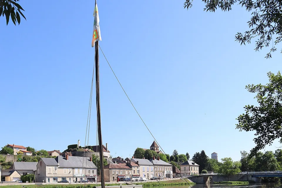 Cercy-la-Tour
