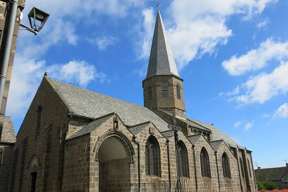 Besse-et-Saint-Anastaise