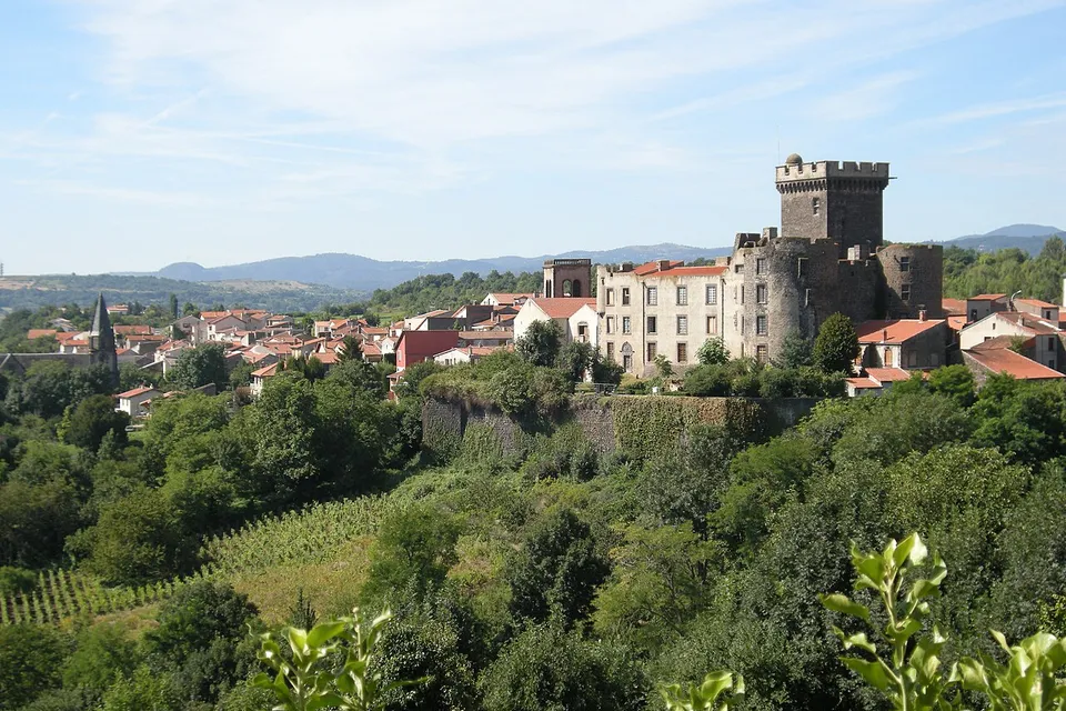 Châteaugay
