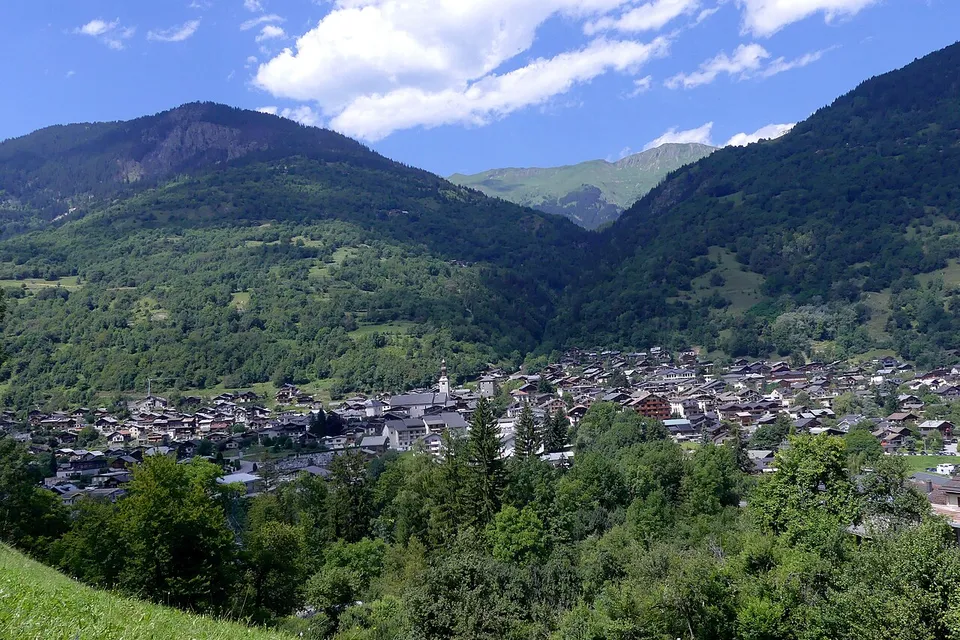 Bozel
