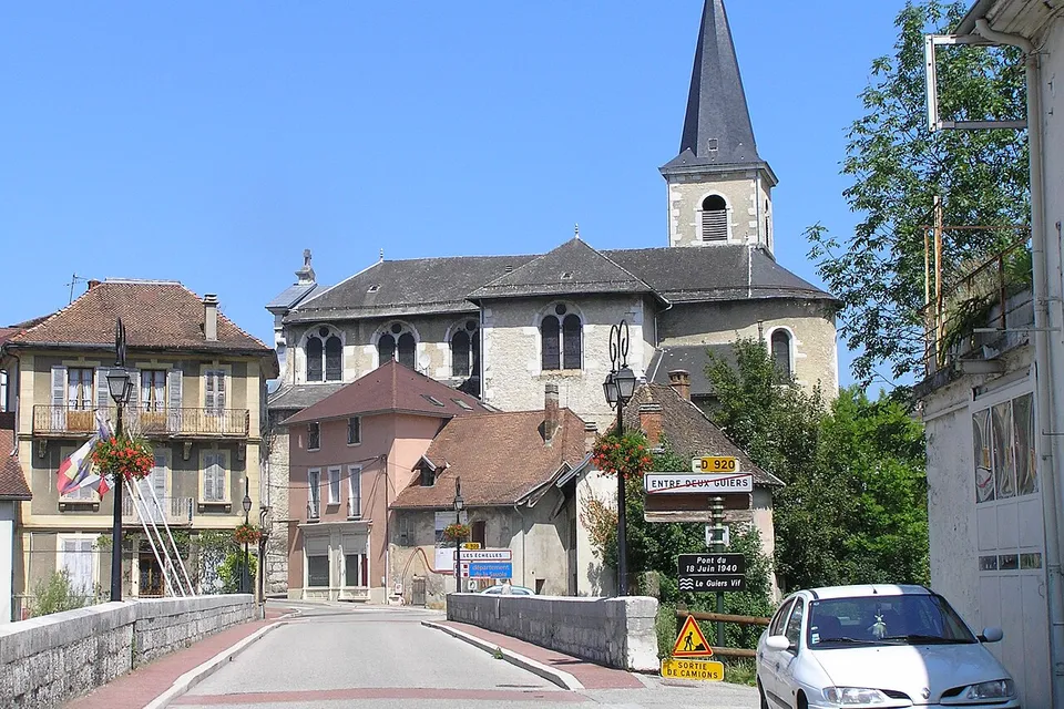 Les Échelles