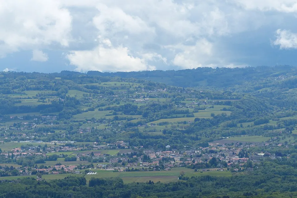 Reignier-Ésery