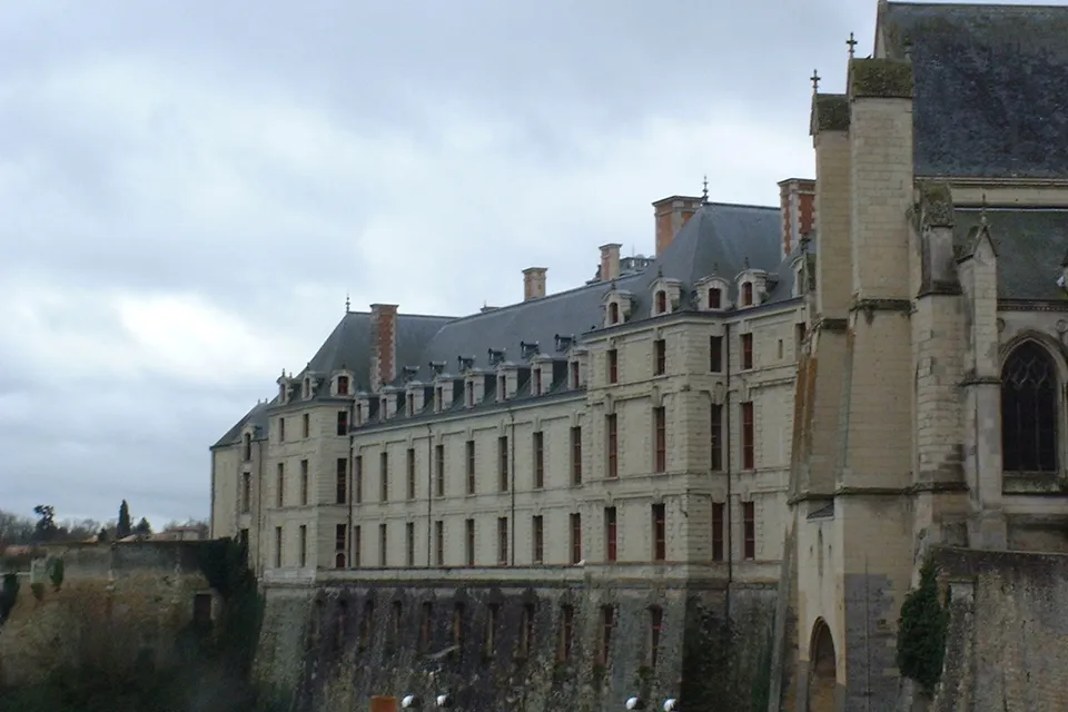 Thouars