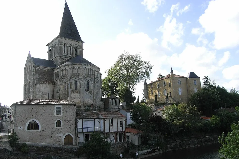 Mareuil-sur-Lay-Dissais