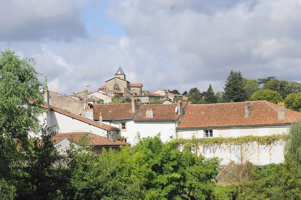 Availles-Limouzine