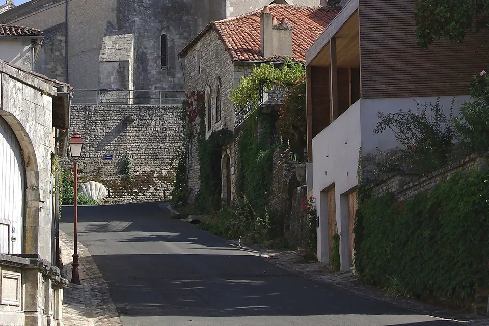 Charroux