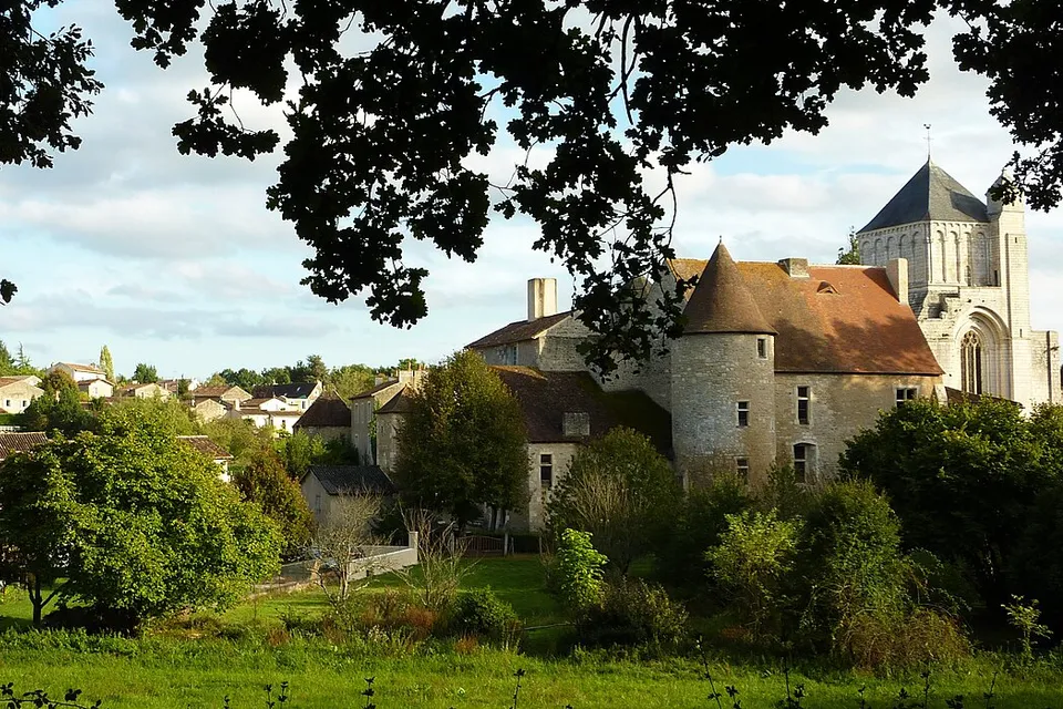 Nouaillé-Maupertuis